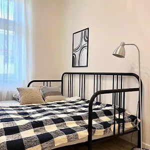 Quiet Close To Center Apartamento